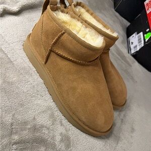 UGG Classic Ultra Mini Chestnut